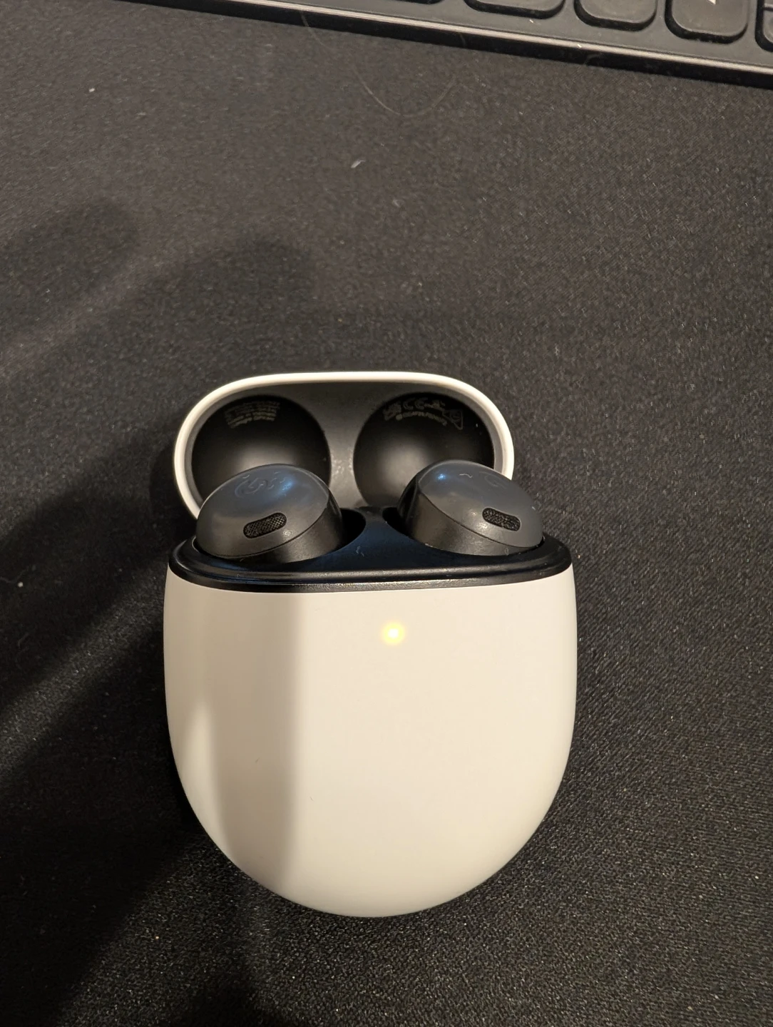 Google Pixel Buds Pro - Charcoal - photo 4