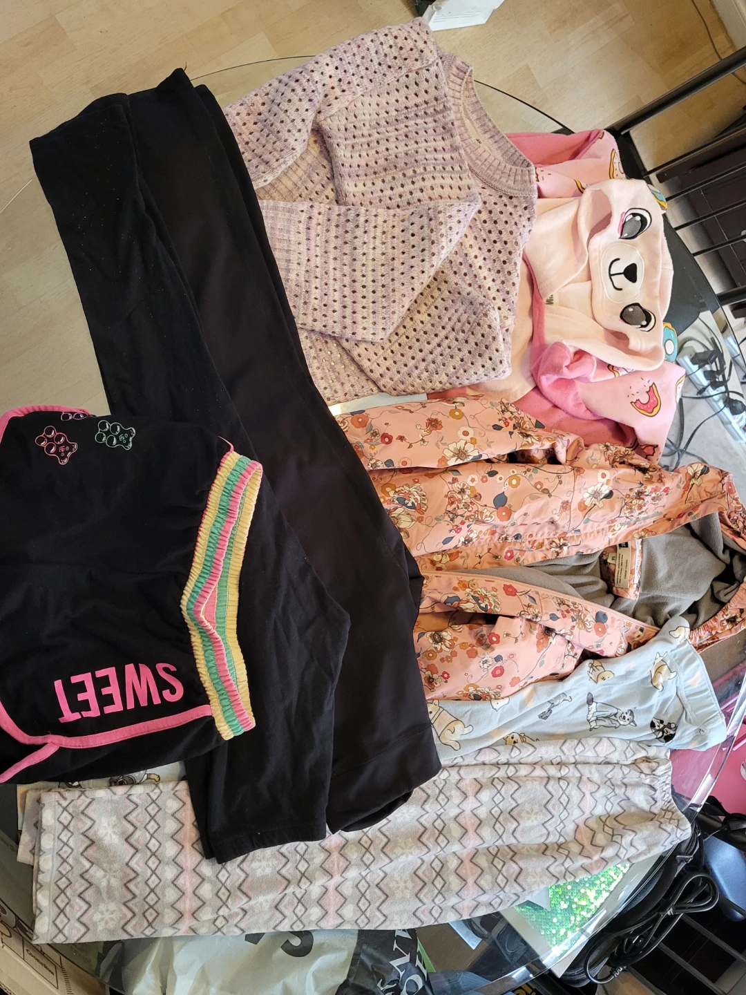 Girls' Athletic Pants and Tops Bundle - photo 5