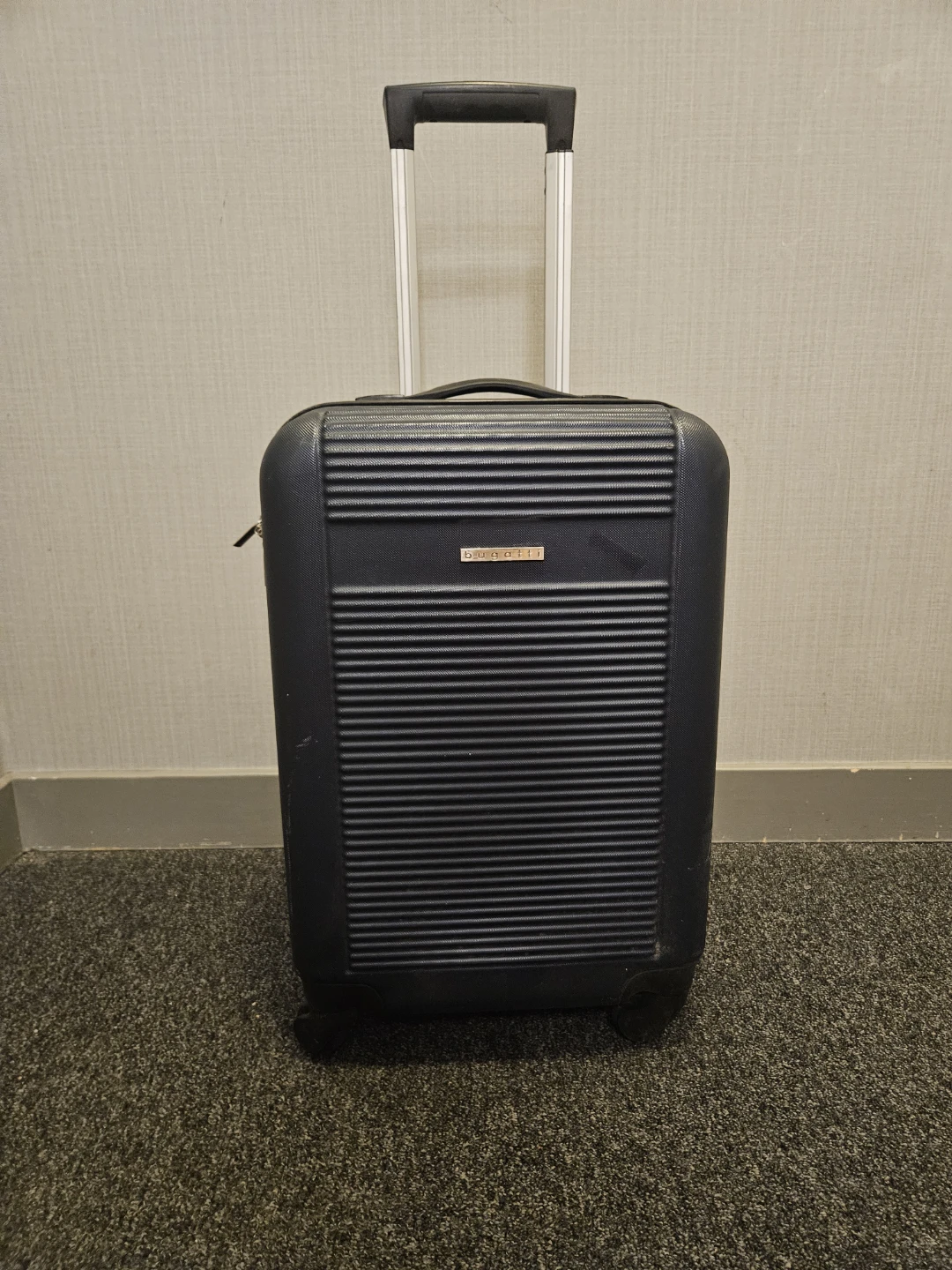 Bugatti Spinner Carry-On (Cabin Size) Suitcase