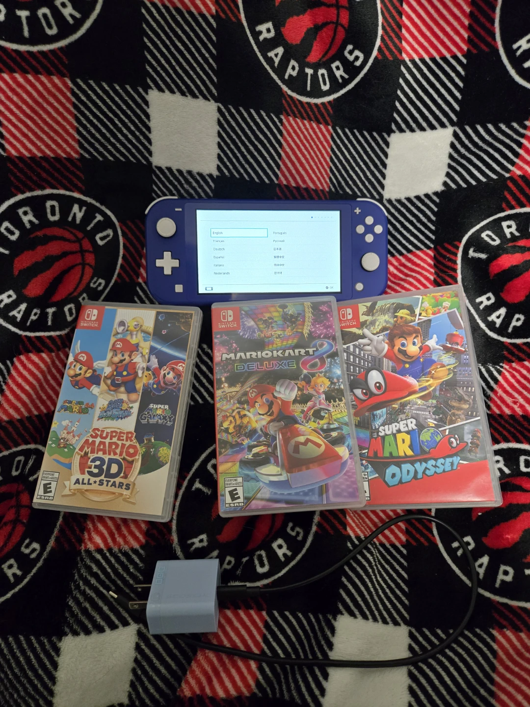 Nintendo Switch Lite Bundle + 3 Games (Incl. Rare 3D All-Stars)