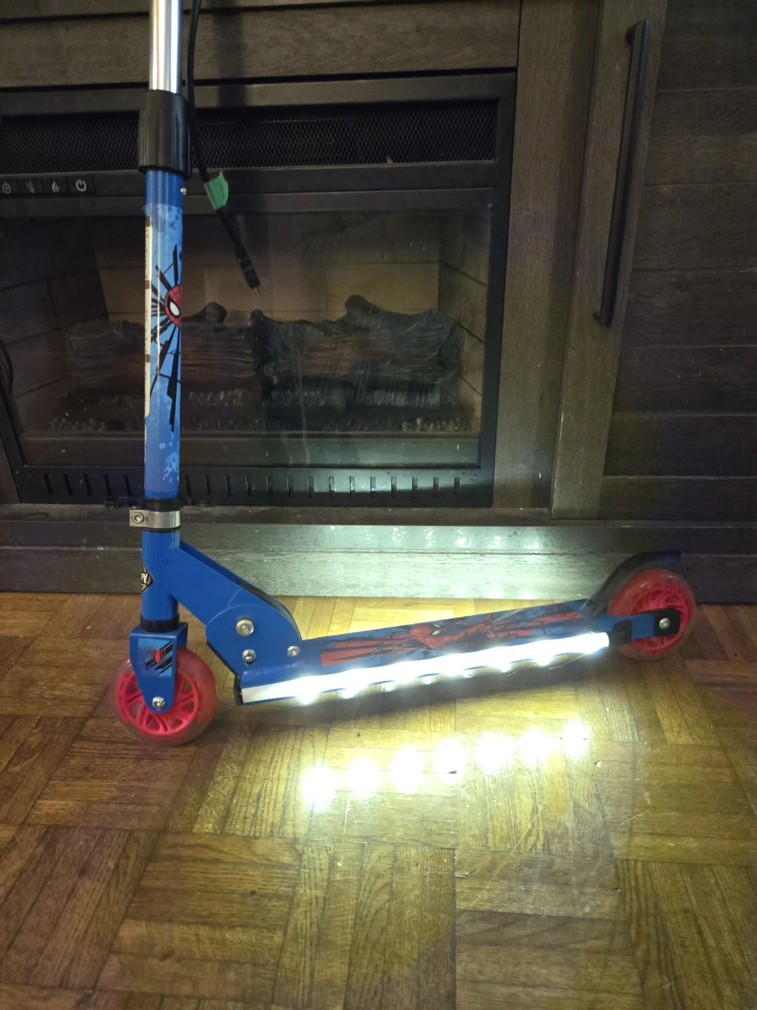 Huffy Kids Spiderman Scooter - photo 3