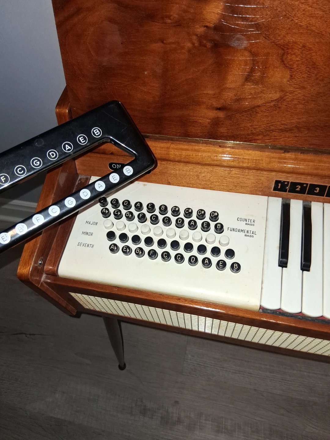 Frontalini italian 1950s Electric Keyboard - photo 4