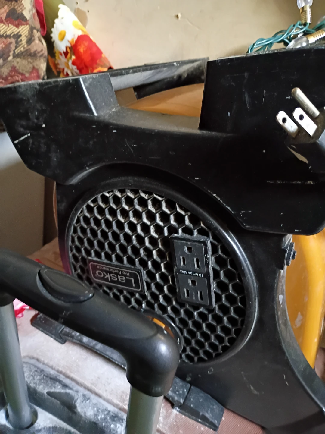 Lasko Pro Performance Black Fan - photo 2