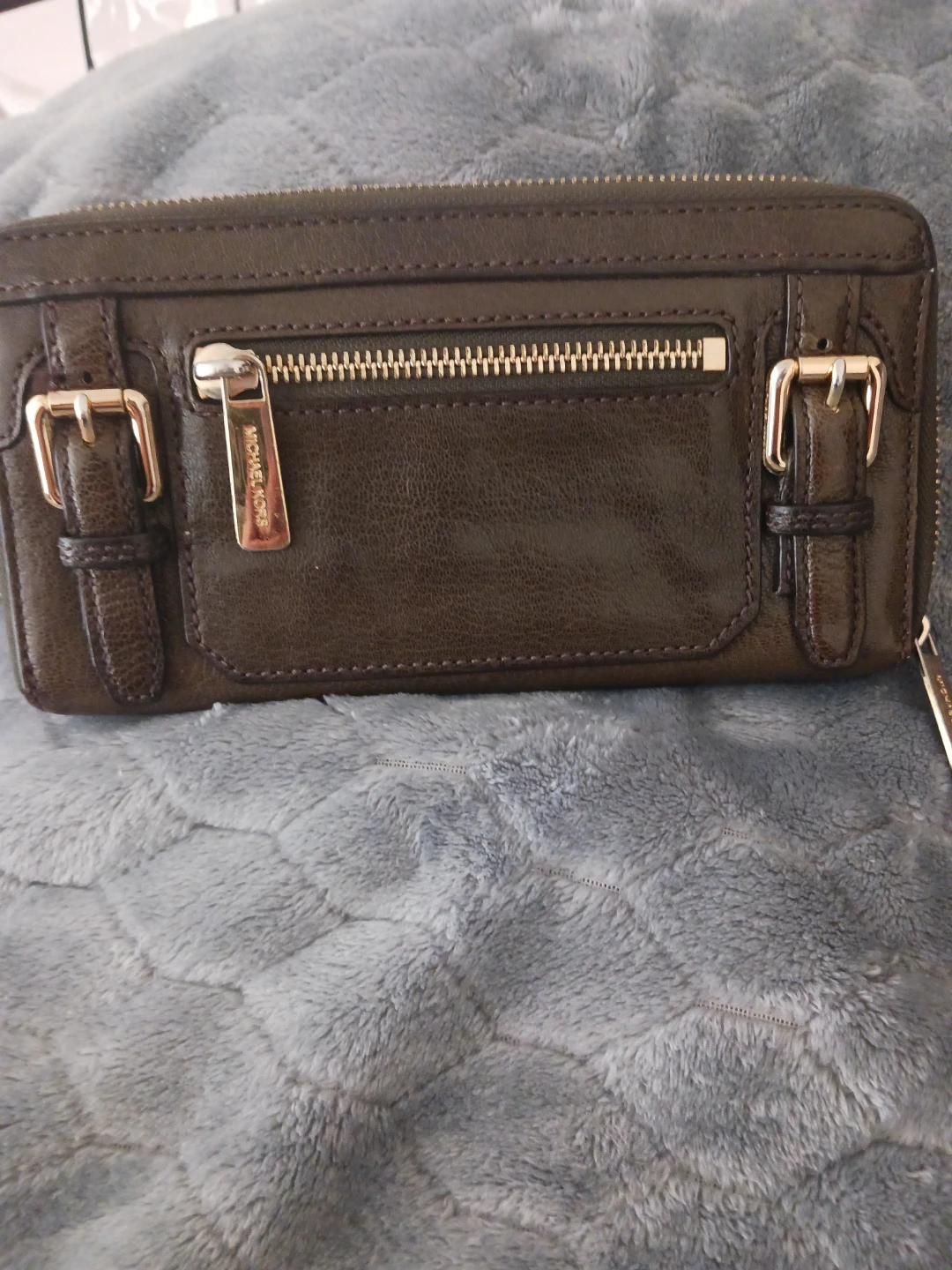Michael Kors Zip Around Wallet