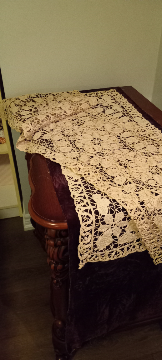 Antique Lace Table Runners