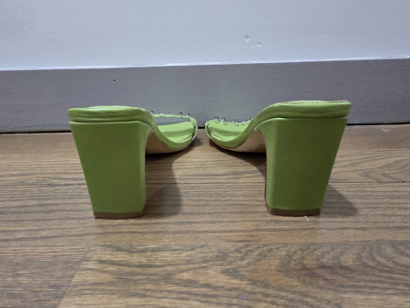 SONG OF STYLE Green Studded Heeled Mules Size 8 - photo 4