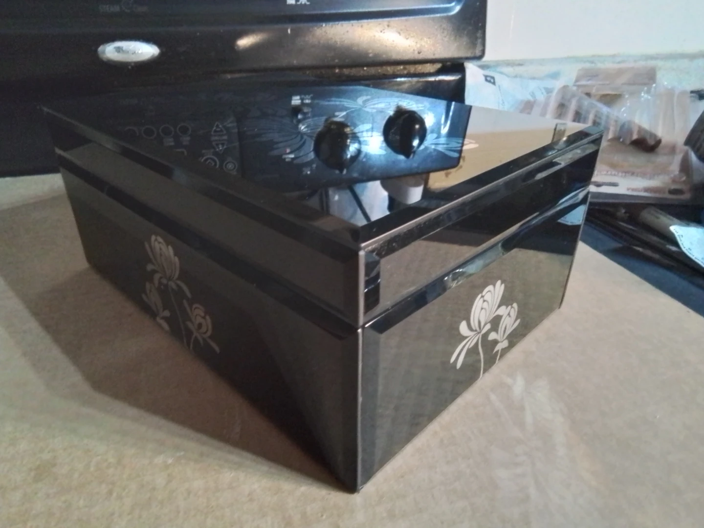 Decorative Black Lacquer Jewellery Box with Floral Design - photo 2