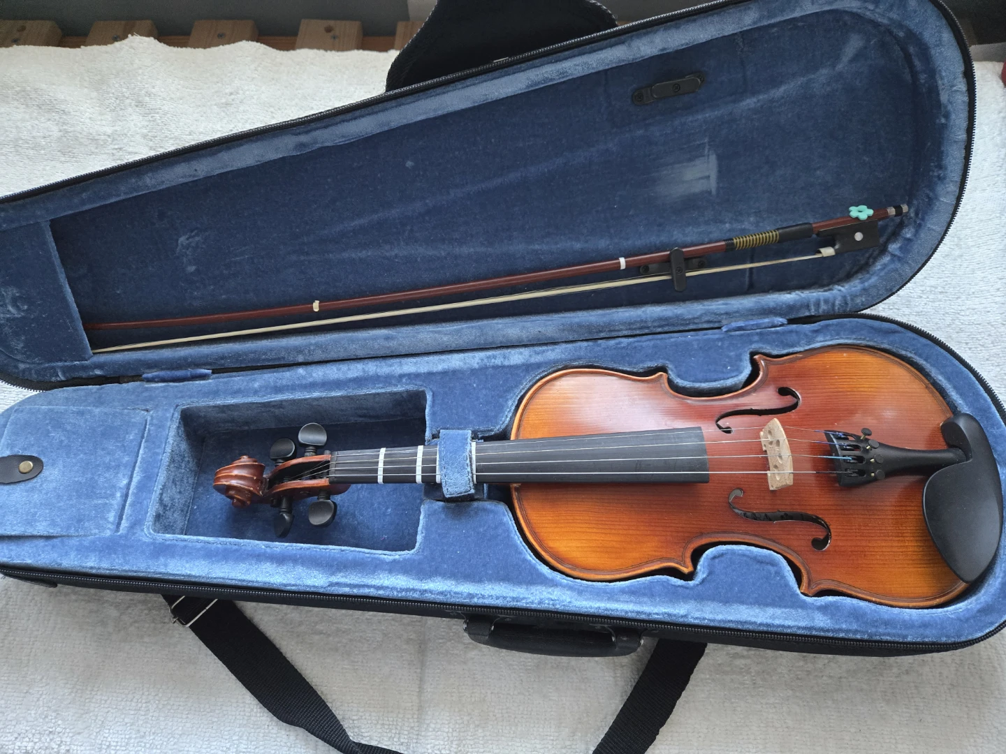 Sakura 1/2 Size Violin with Case and Bow