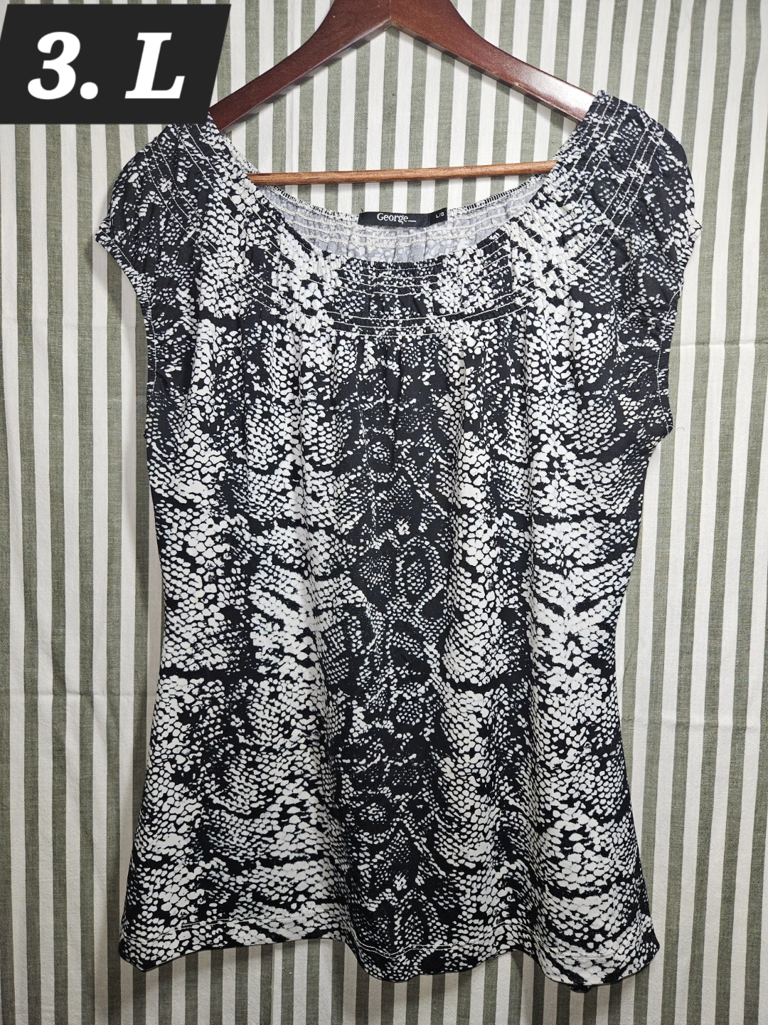 George Women's Snake Print Top Size L