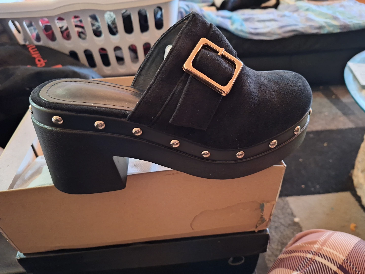 BRAND NEW SIZE 8 FOOTWARE. $20 EACH PAIR. - photo 4