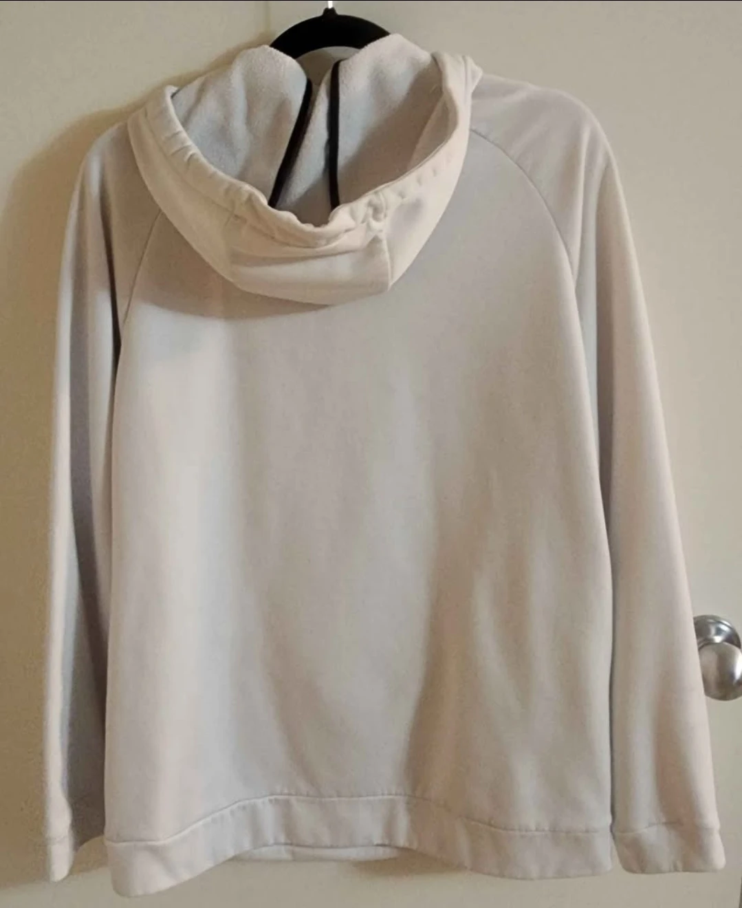 Nike Dri-FIT Hoodie -Price is firm(Pickup in St.Albert) - photo 2