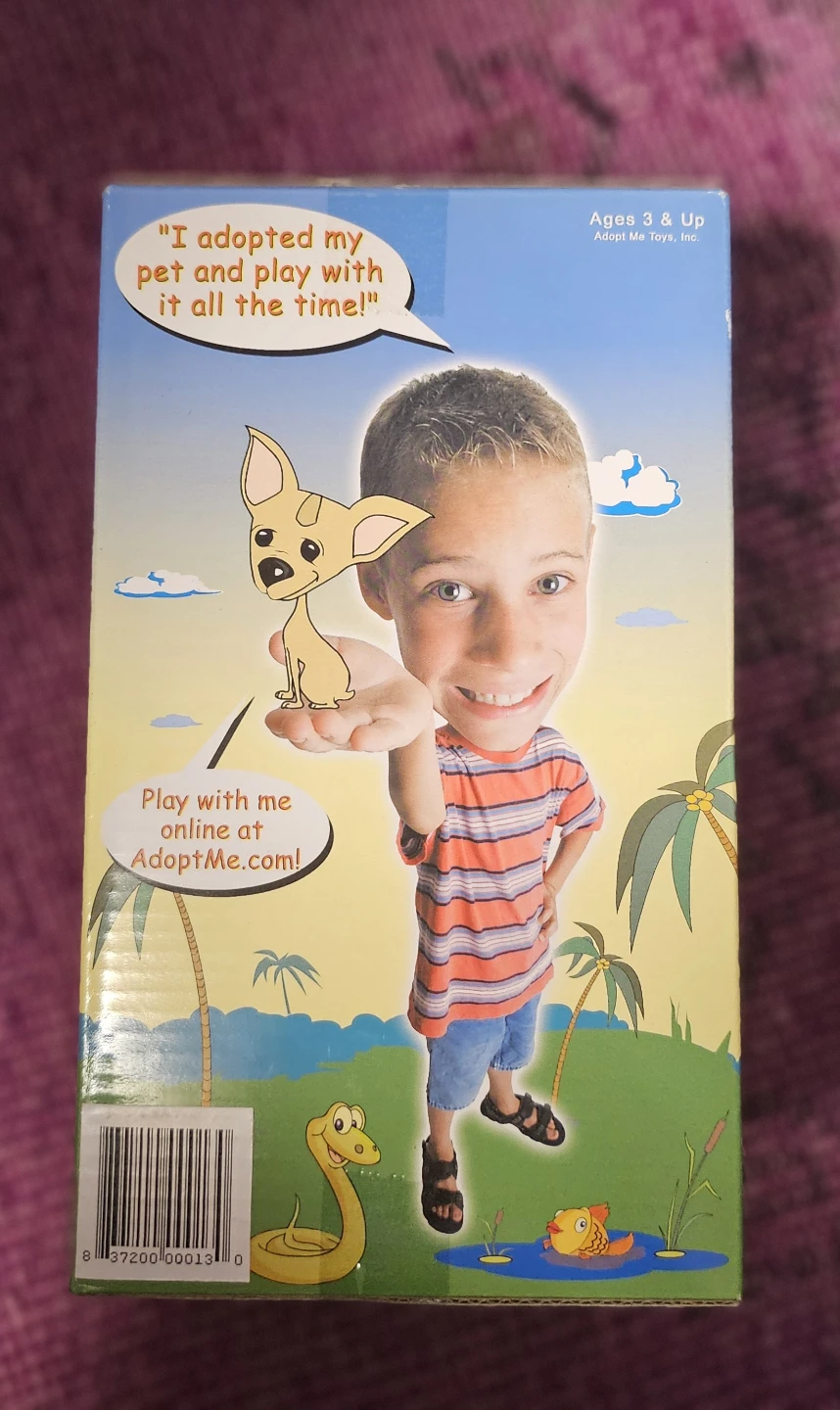 Adopt Me Pets Hamster Plush Toy with Adoption Kit - photo 2
