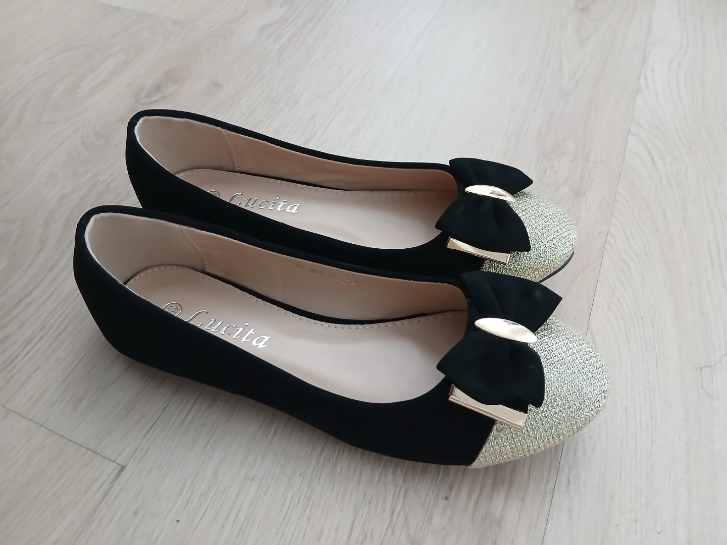 Women's Black & Gold Ballet Flats - photo 2