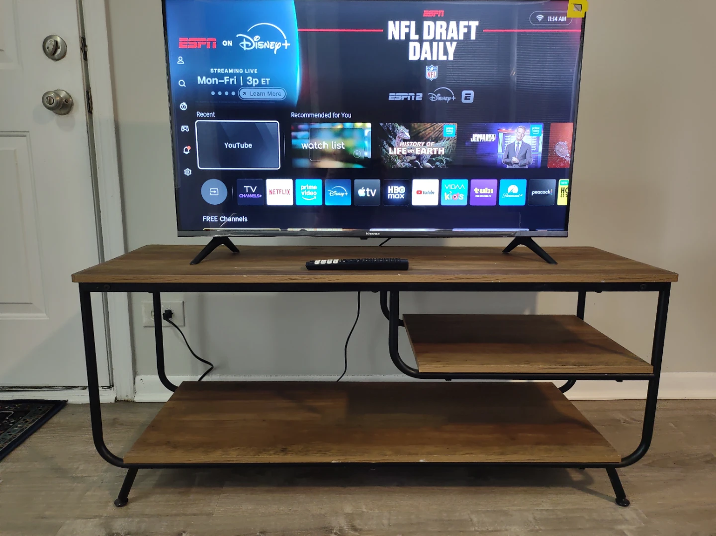Hisense 40-inch TV with TV stand