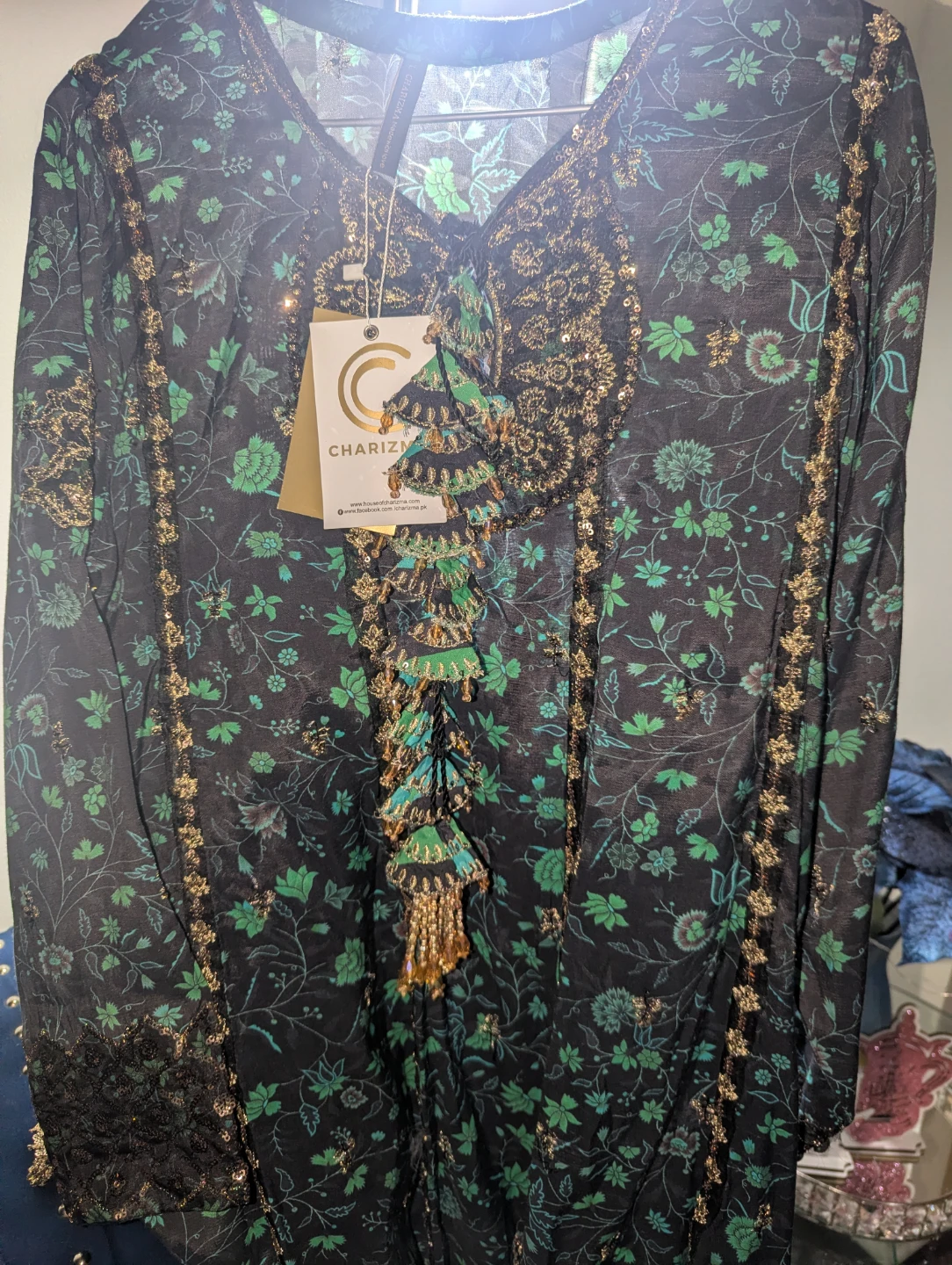 Charizma Black & Green Floral Print Women's Kurti