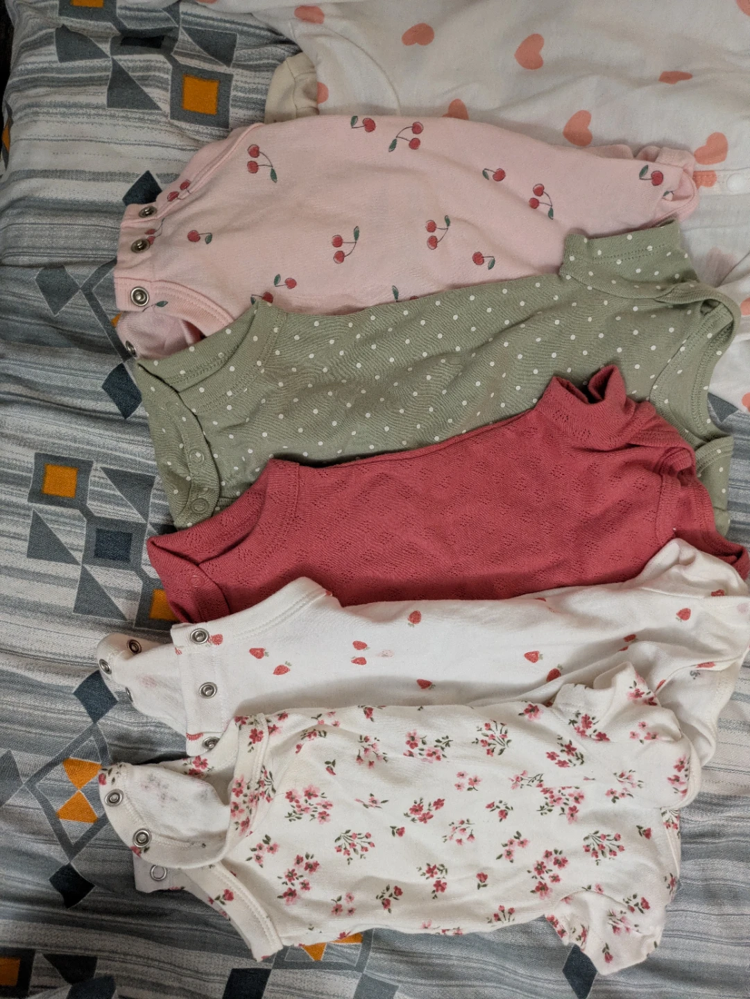 Baby Onesies - Lot of 15 - photo 4