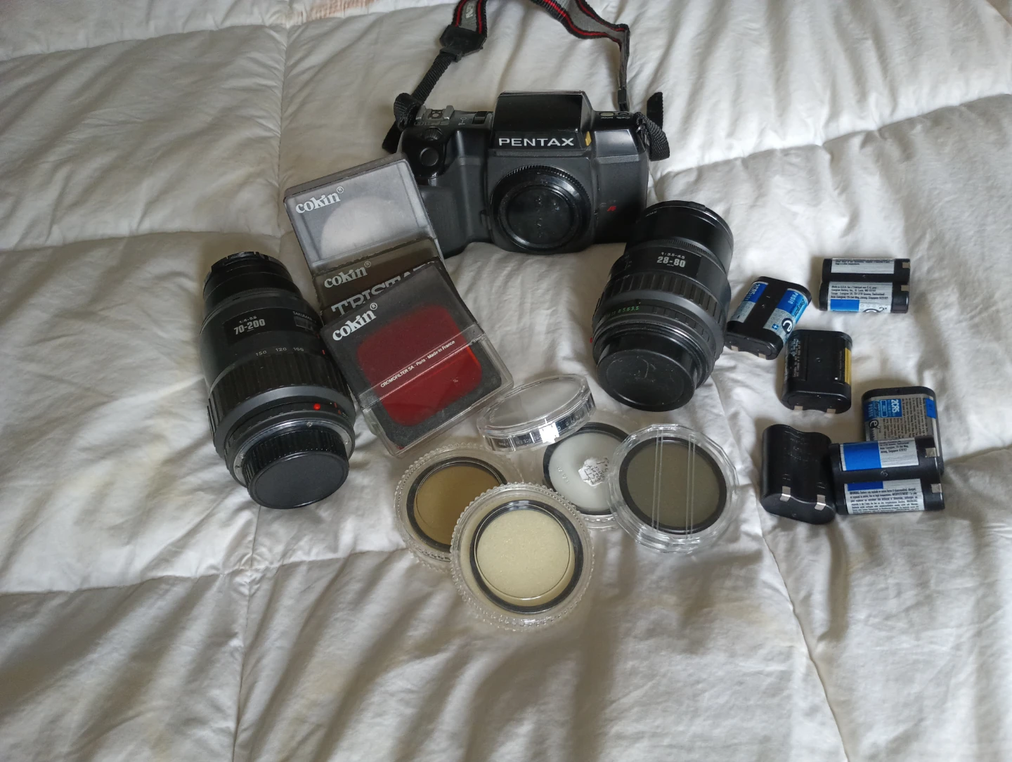 Pentax SF 10 film camera pakckage