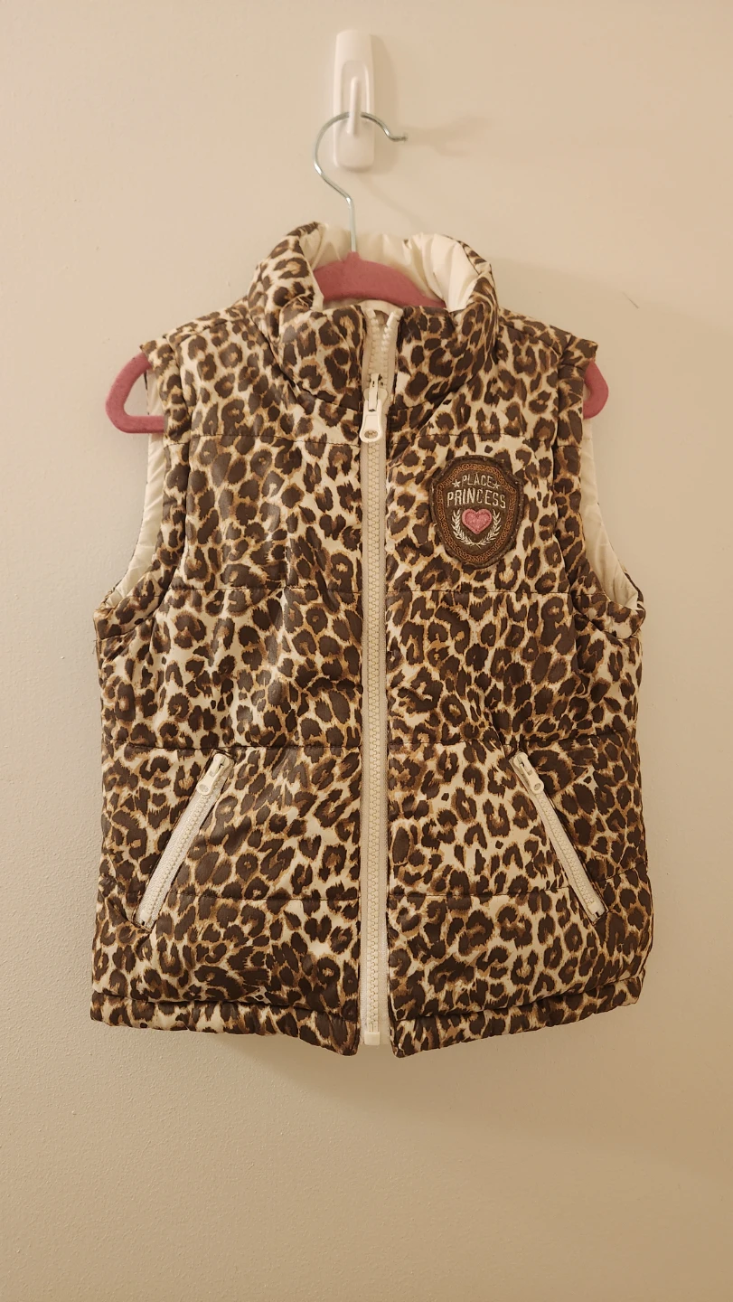 Reversible Puffer Vest - Girls Size 3T - photo 2