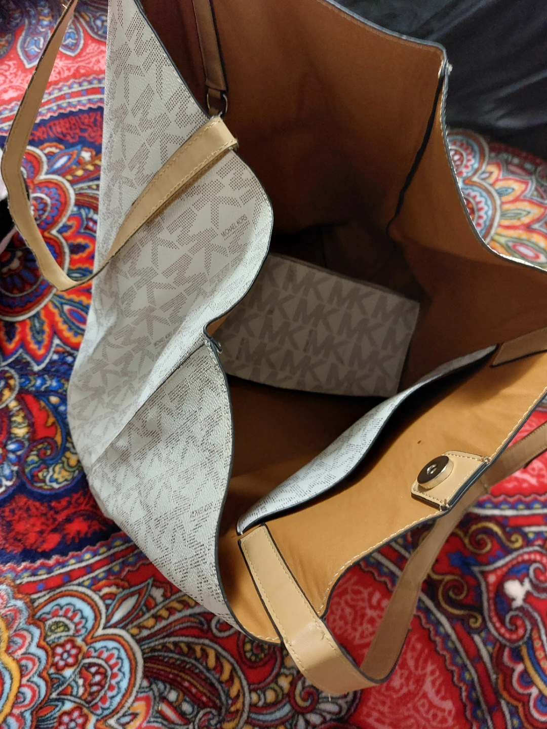 Michael Kors Tote Bag with Pouch - photo 3