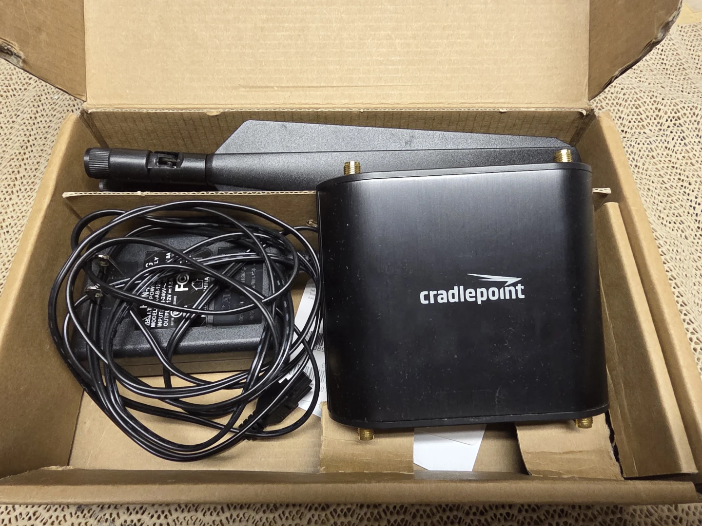 Cradlepoint IBR-600 Router  - Barely Used 🧡