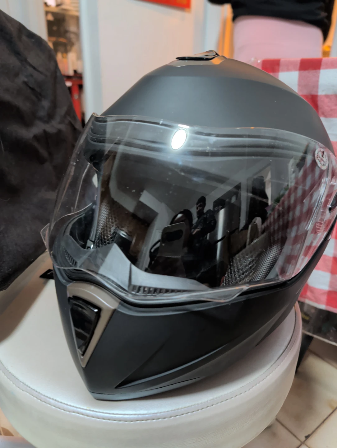 Matte Black Full Face Motorcycle Helmet - Size M - photo 5