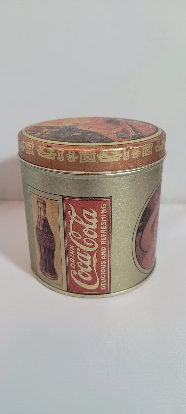 Coca-Cola Collectible Tin - photo 2