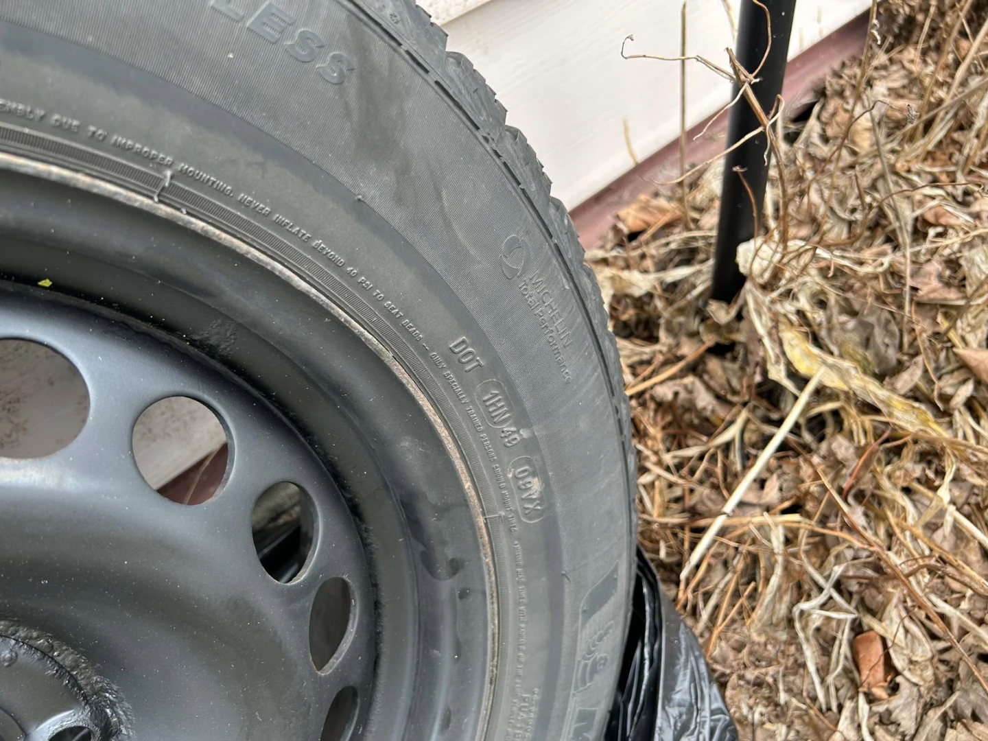 Michelin X-Ice Snow Tire 215/60R16 - photo 5