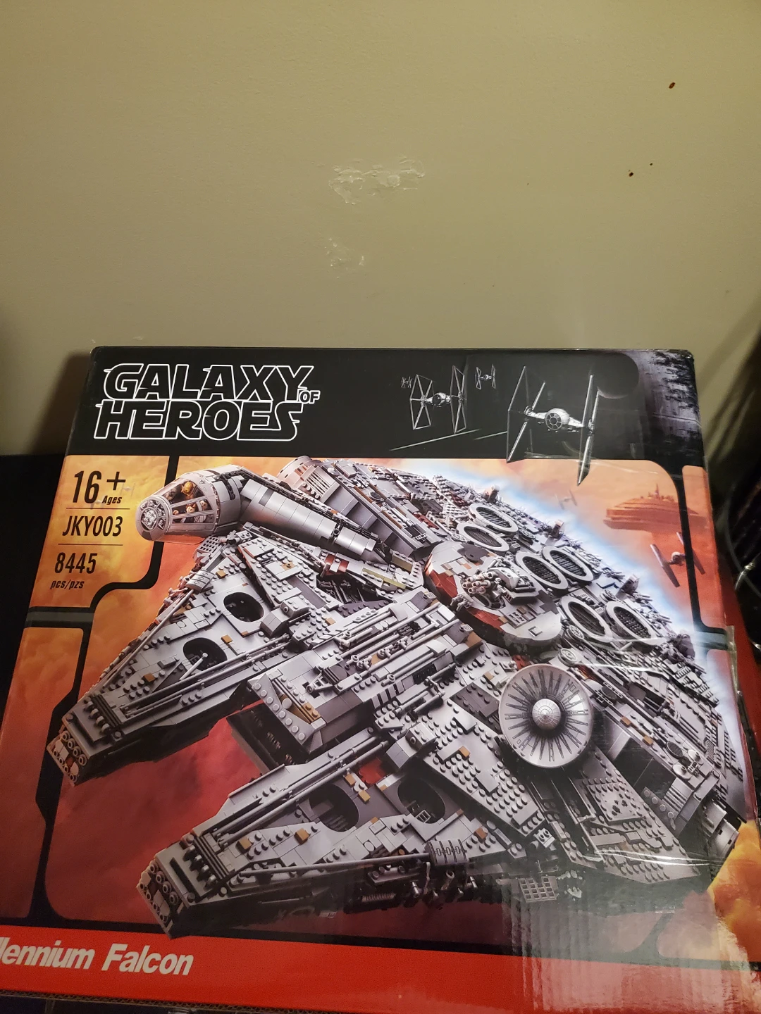 STAR WARS MILLENNIUM FALCON BUILDING BLOCKS SET NEW MOC SET