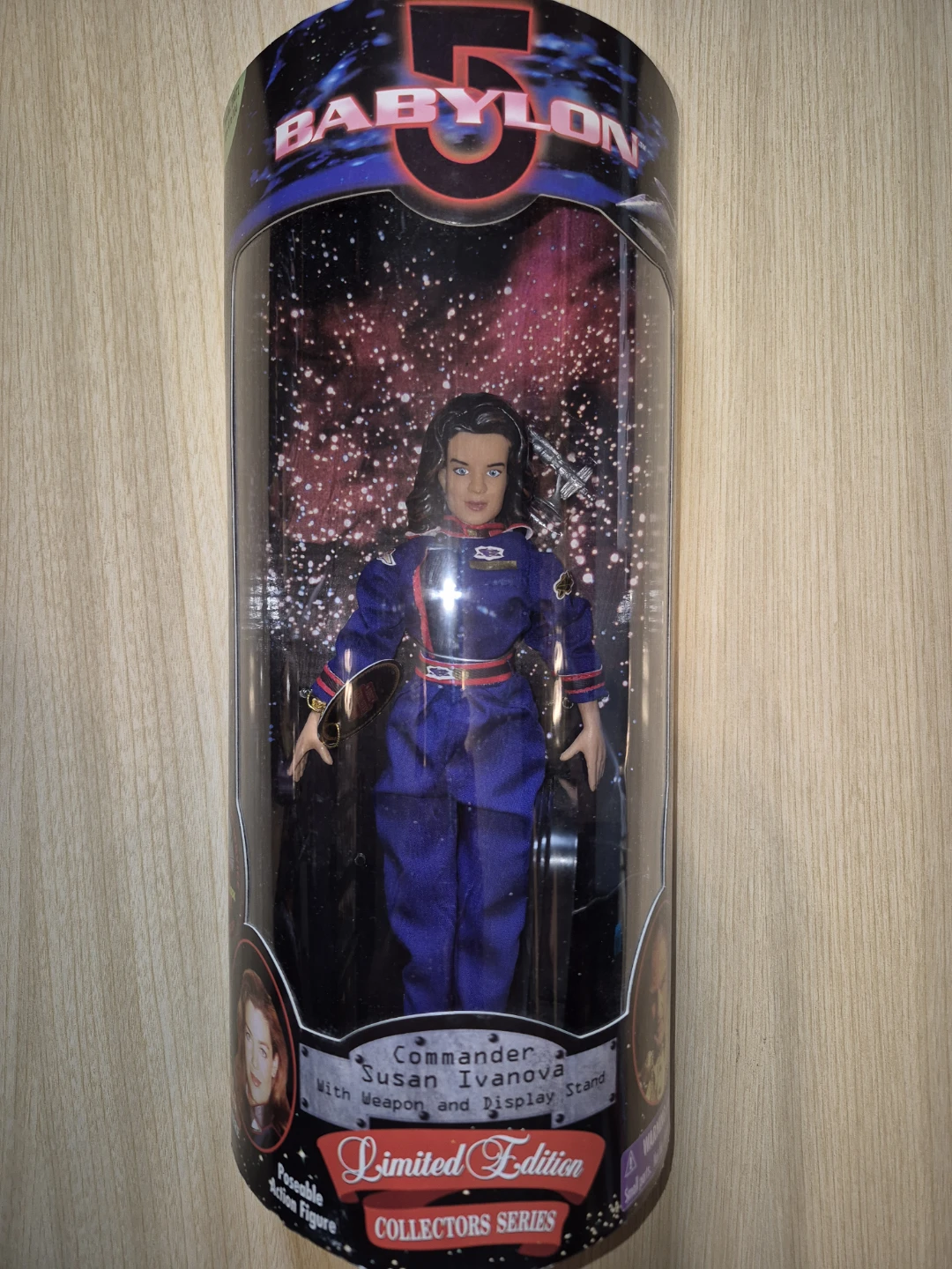 Babylon 5 Commander Susan Ivanova Poseable Action Figure