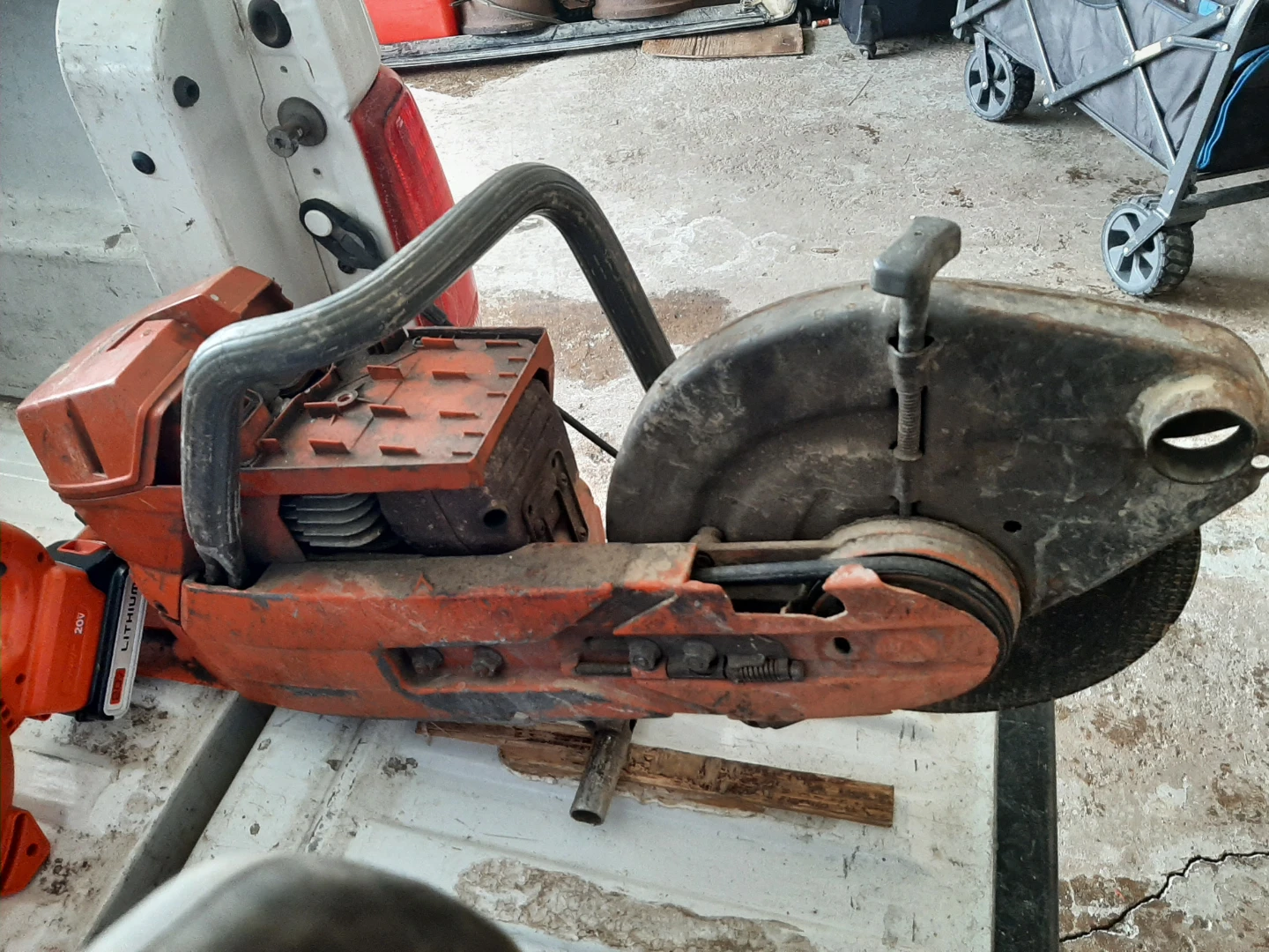 Husqvarna Cut-Off Saw