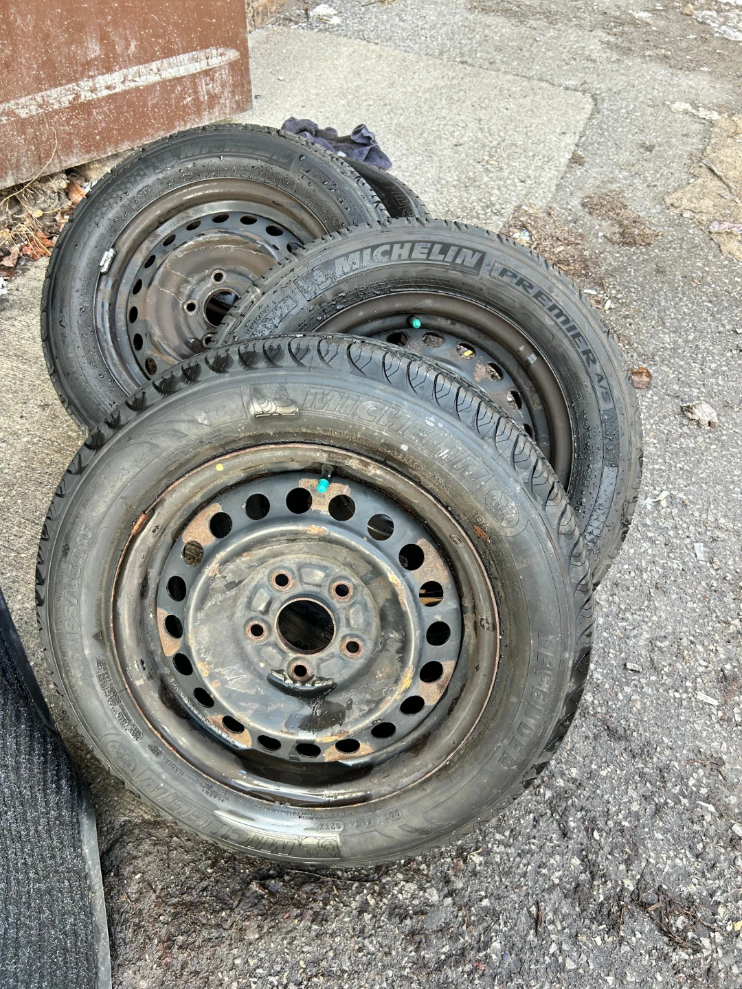 Michelin Premier All Season Tires (Set of 4) - photo 4