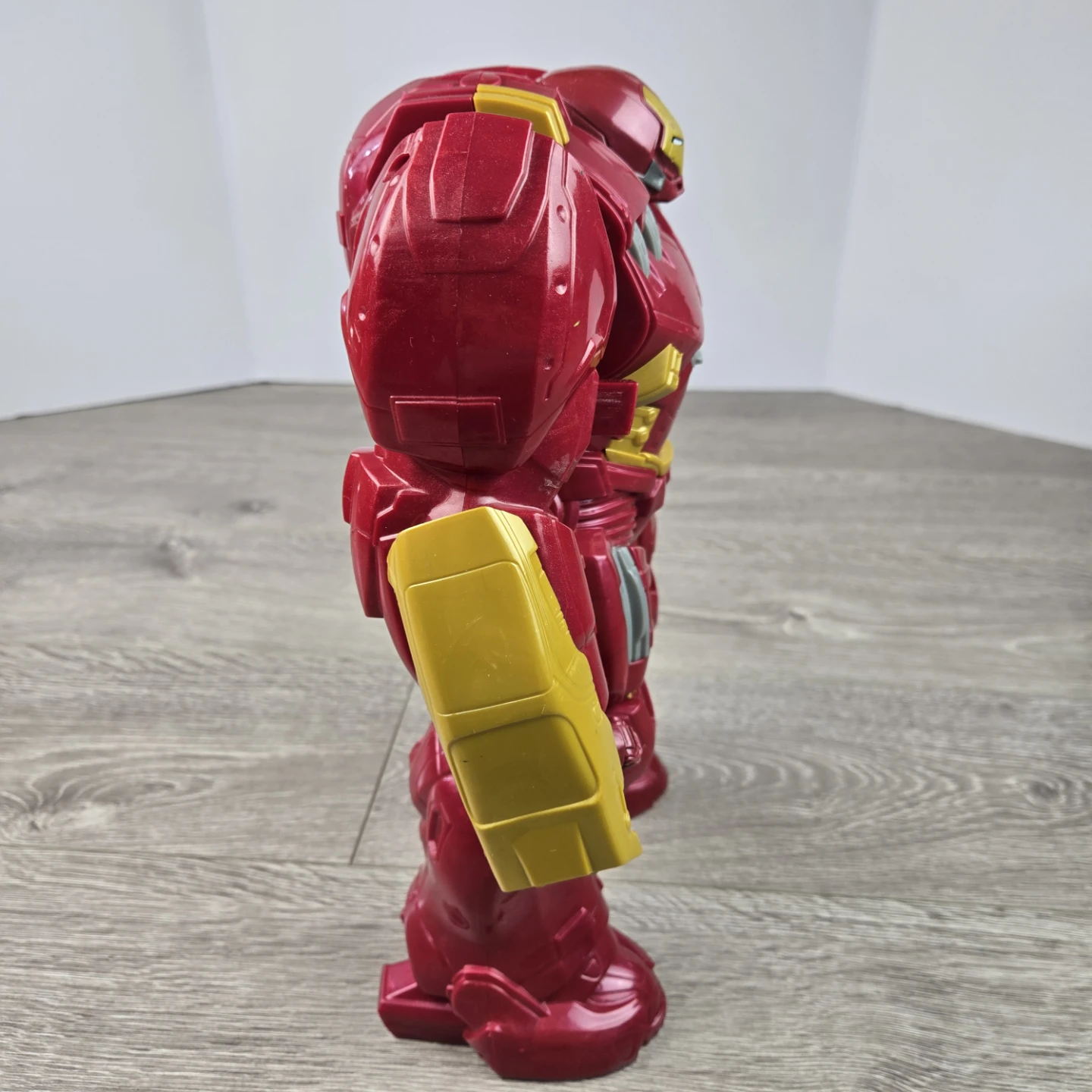 Hulkbuster 13 inches titan hero series figure - photo 5