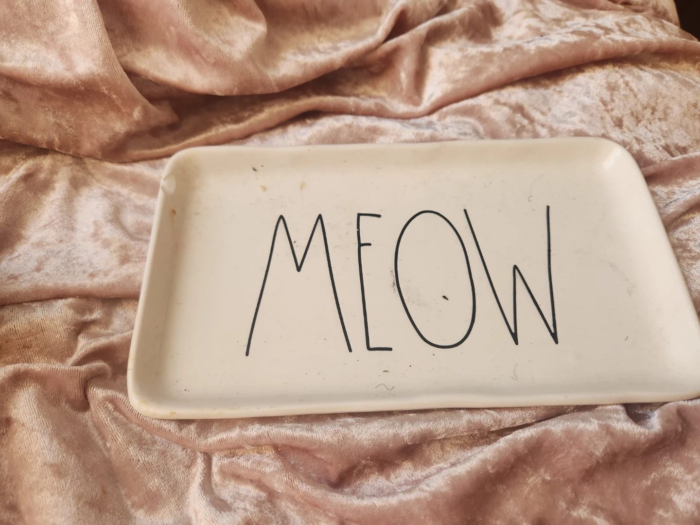 Rae Dunn Artisan Collection "MEOW" Cat Tray with Two Cats - photo 3