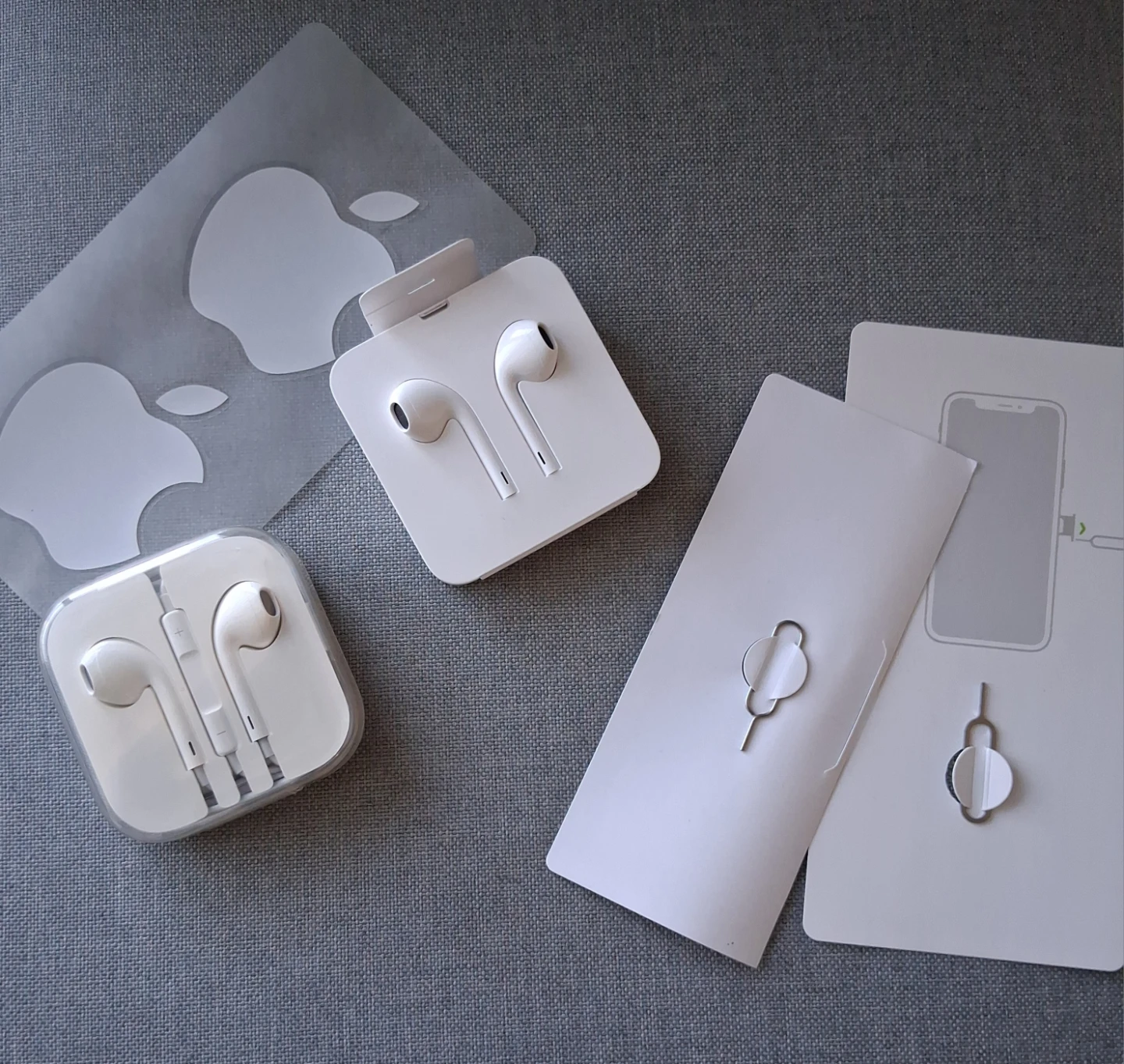 Apple EarPods with Lightning Connector