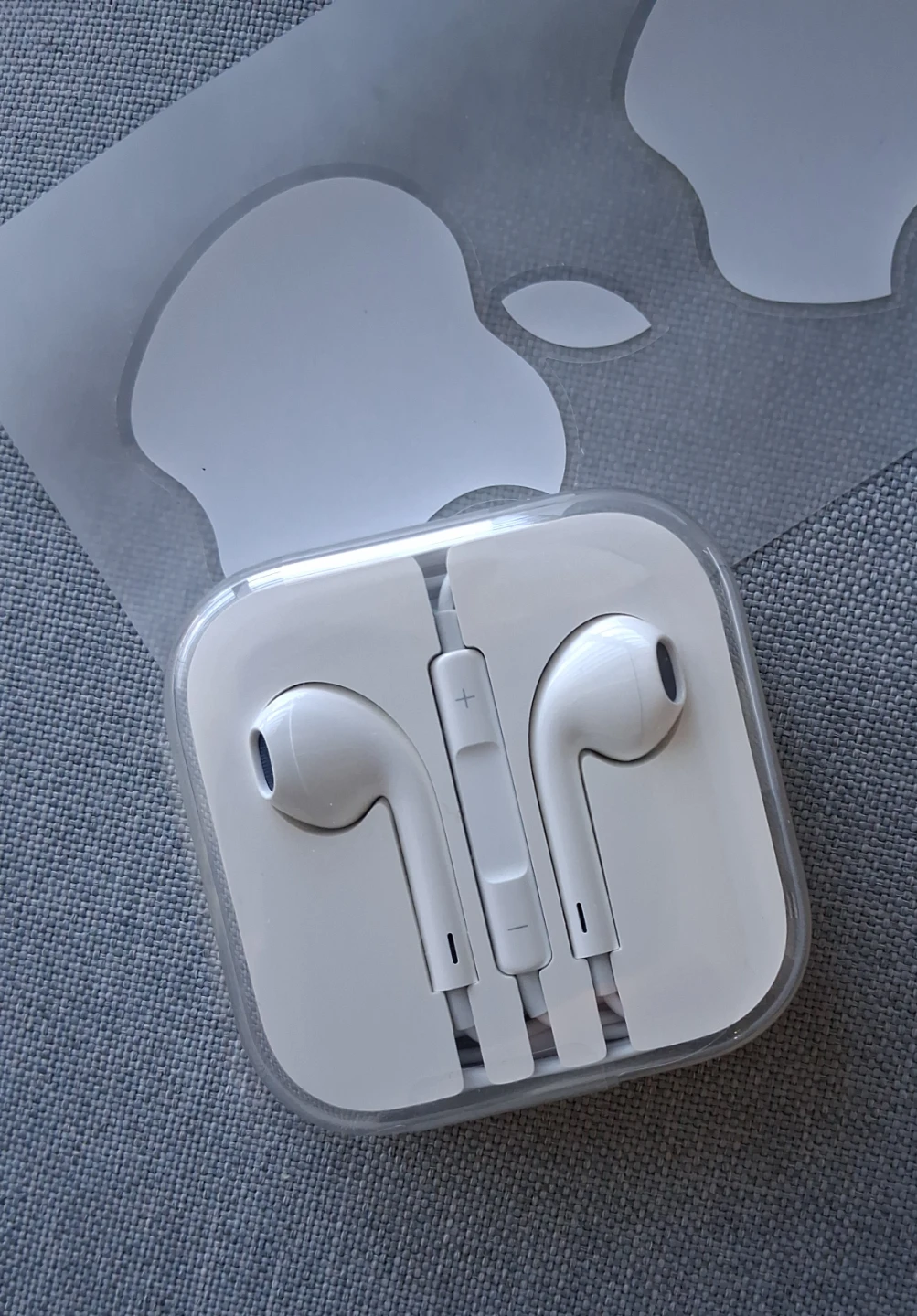 Apple EarPods with Lightning Connector - photo 3
