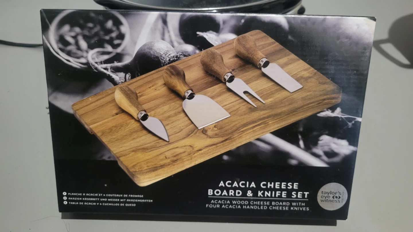 Acacia Cheese Board & Knife Set