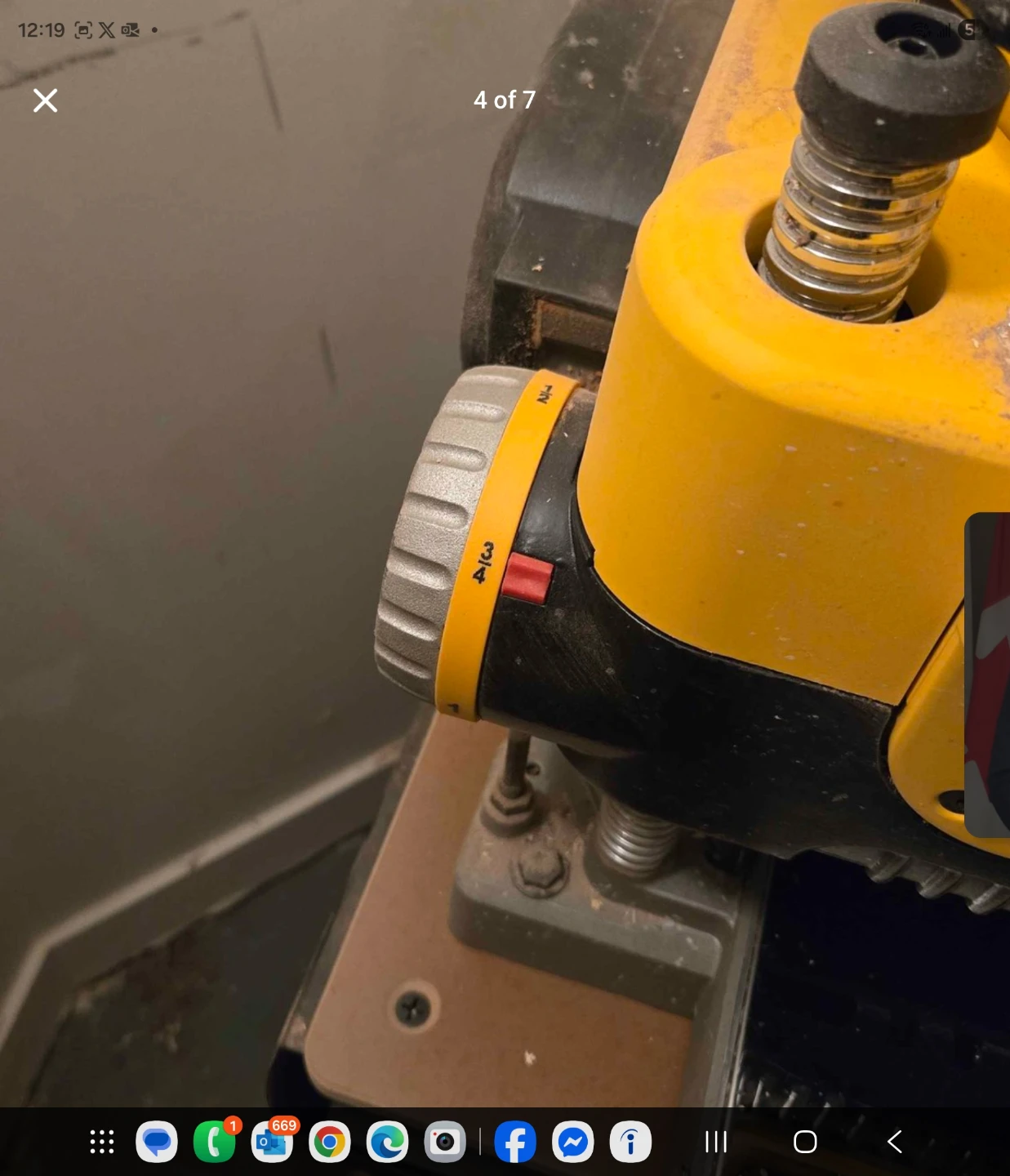 DEWALT DW735X Two-Speed Thickness Planer - photo 4