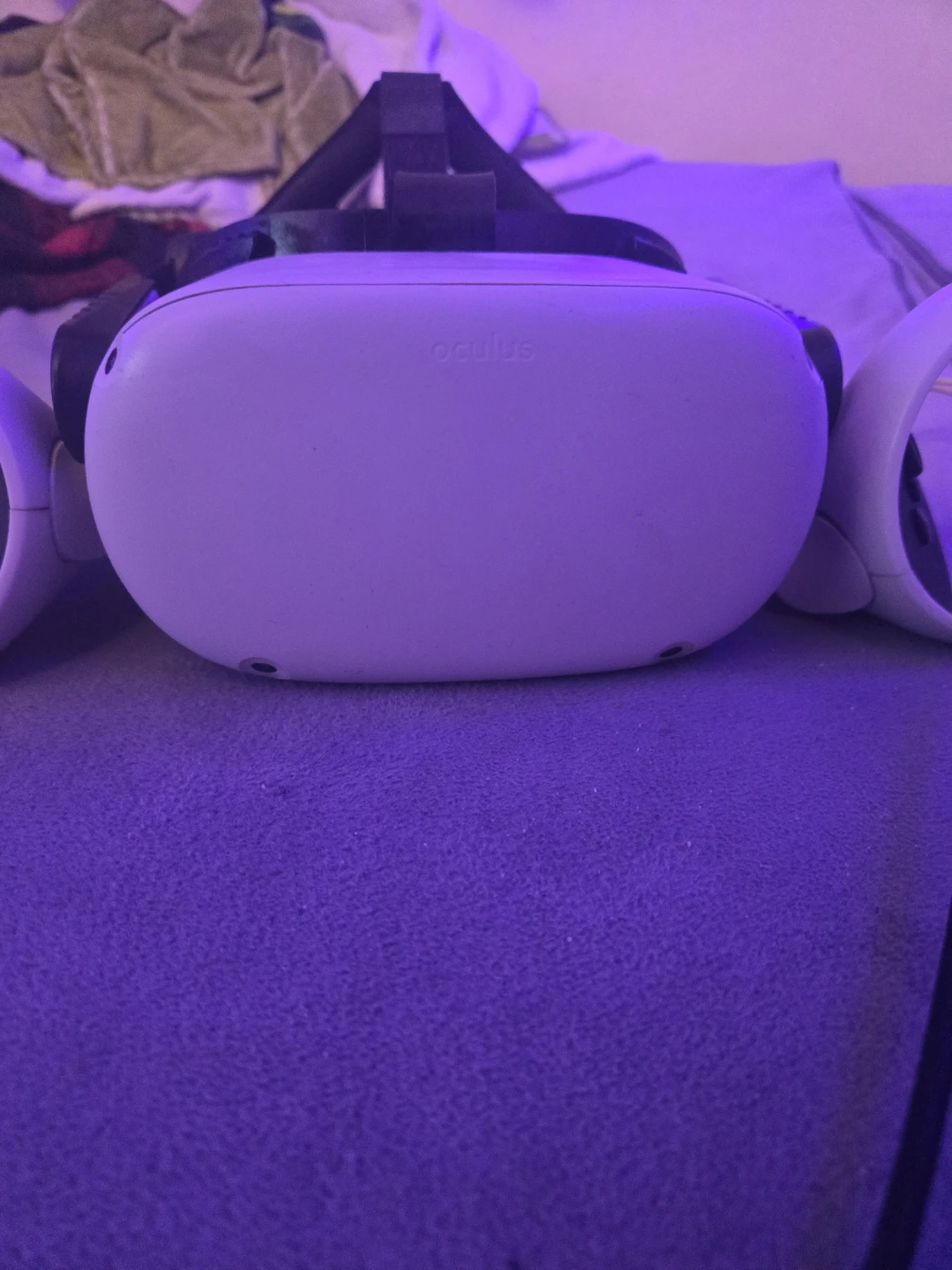 Oculus Quest 2 VR Headset
