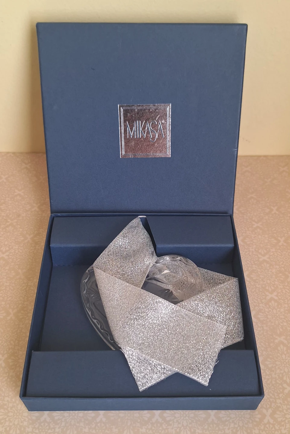 Mikasa Holiday Song Bell Heart Ornament - photo 4