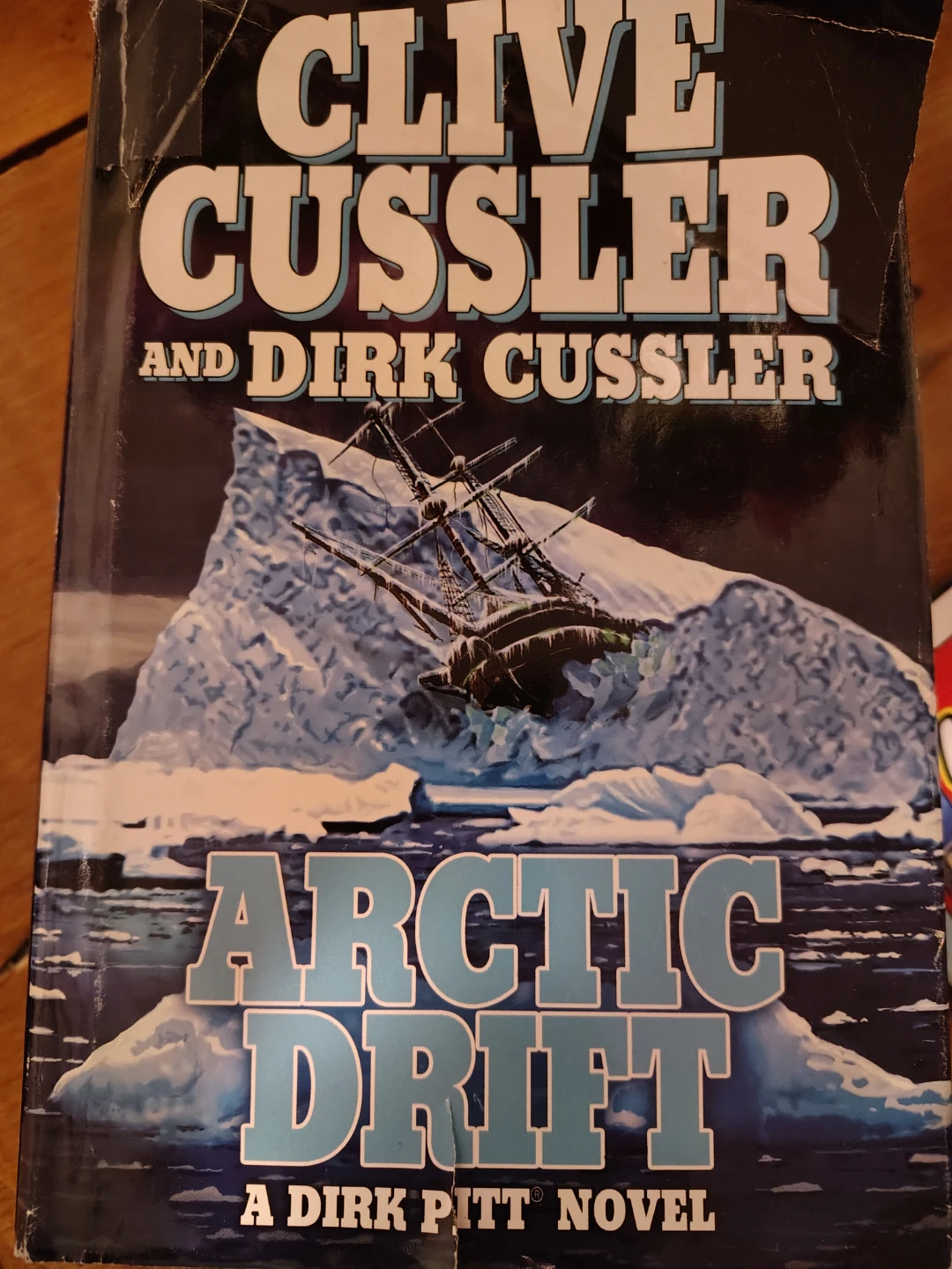 Clive Cussler Books 🧡 - photo 2