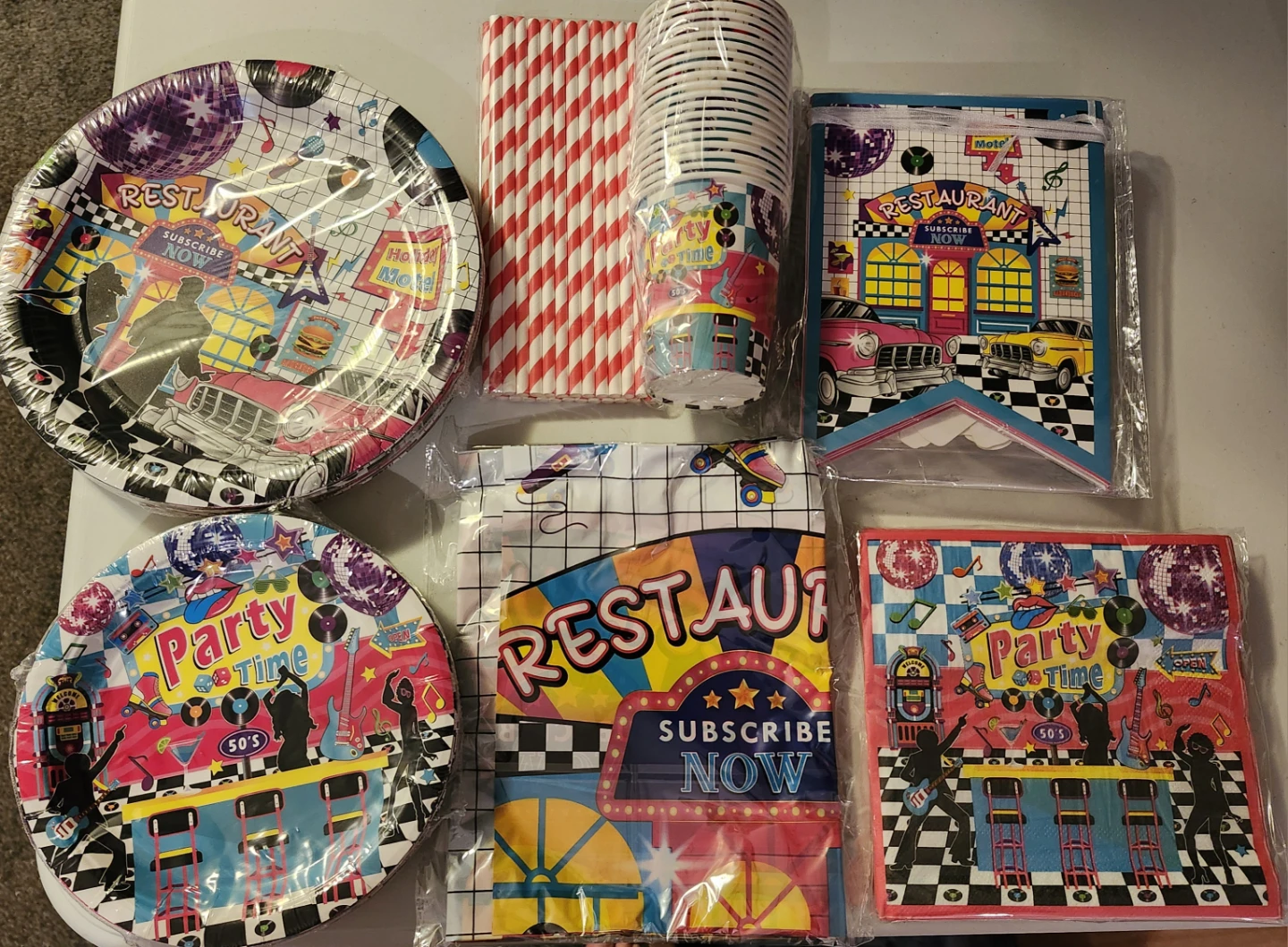Retro Diner Party Supplies Set- Set for 20 people