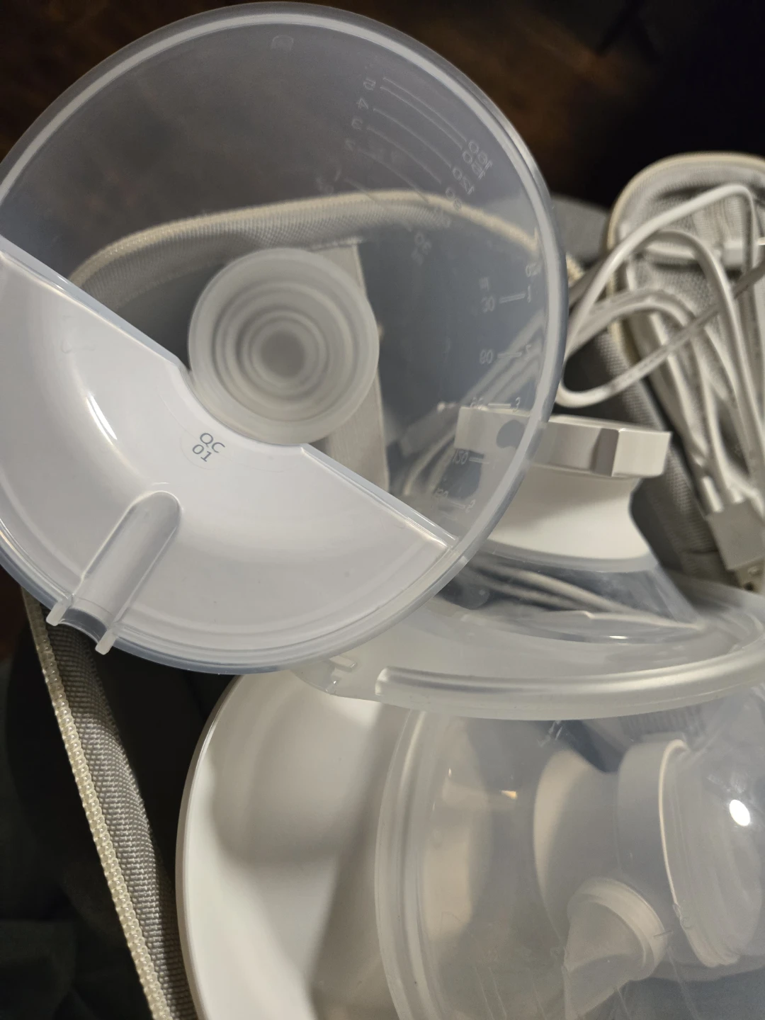 Momcozy M5 Wearable Breast Pumps - photo 4