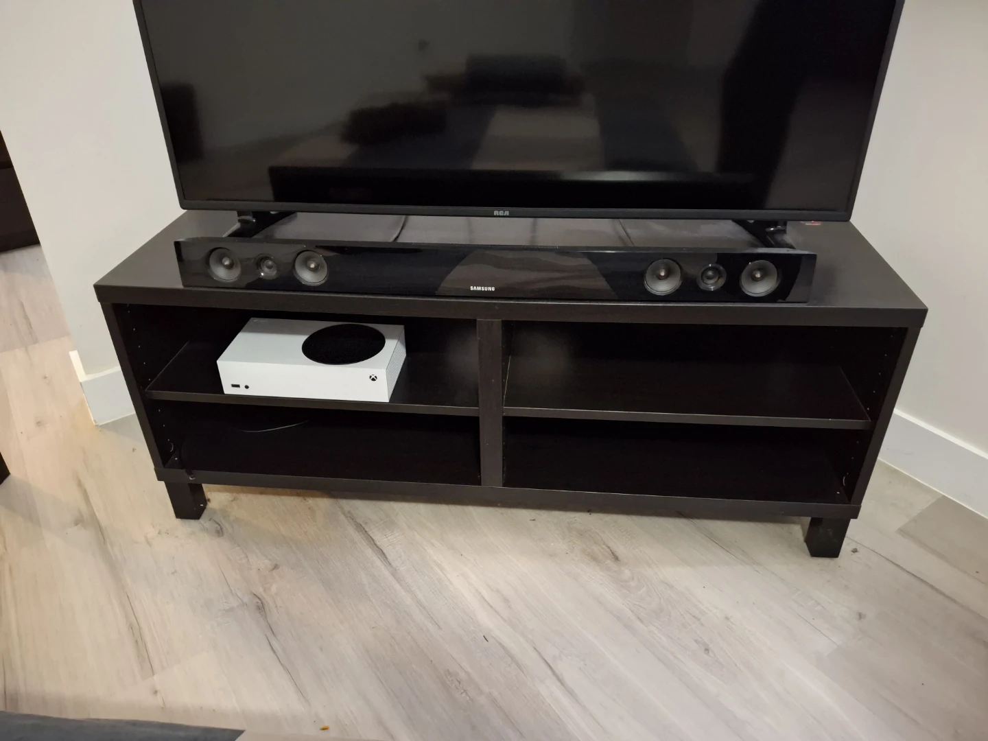 Soundbar with Sub