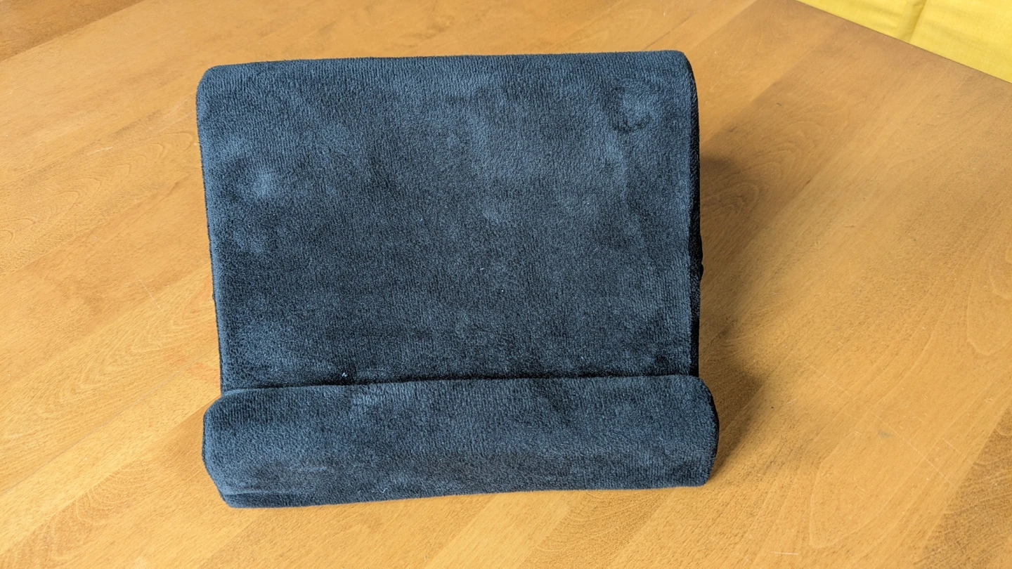 Brookstone Black Tablet Pillow Stand - photo 2