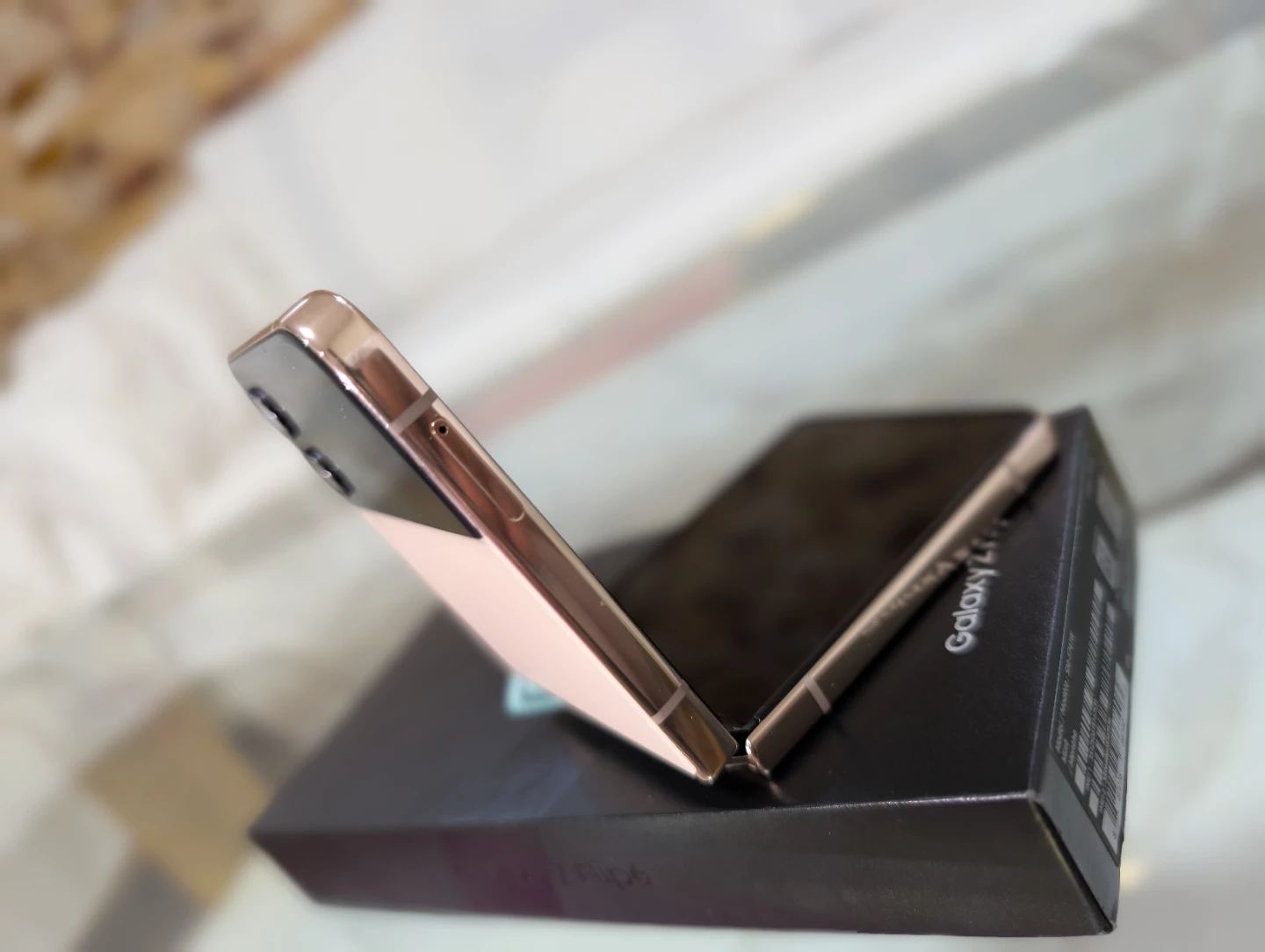 Samsung Galaxy Z Flip 4 ( 512 GB) Foldable Phone - off white - photo 5