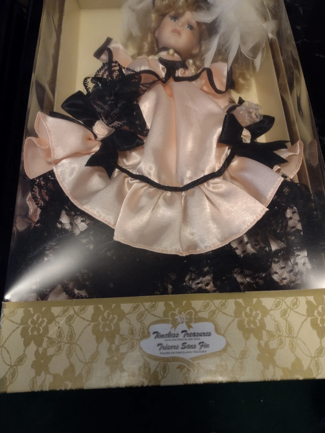 15" Porcelain Doll with Stand - photo 4