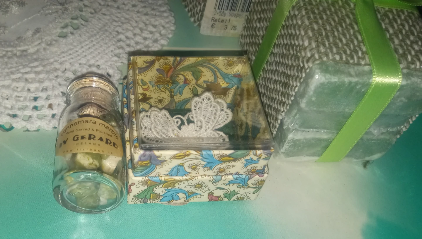 Ireland import lot of doilies soap lace butterfly and marble - photo 2