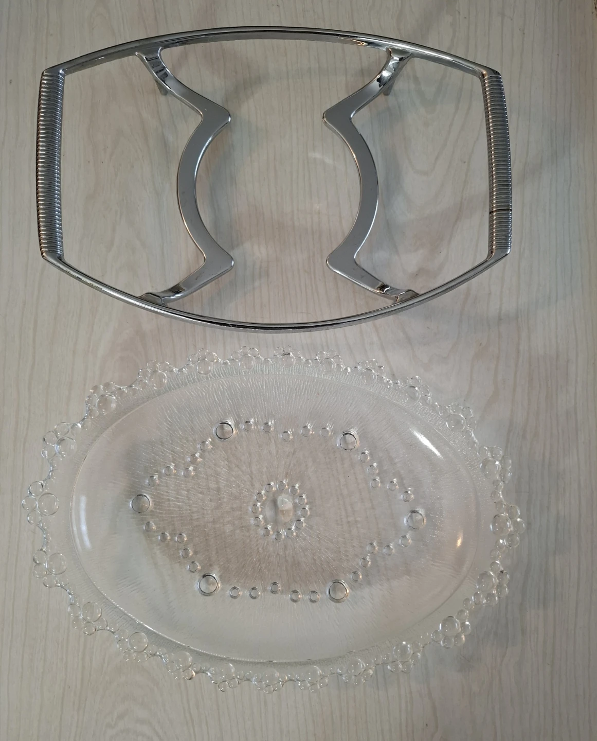 Glass Oval Serving Platter with Silver Tone Handles - photo 2