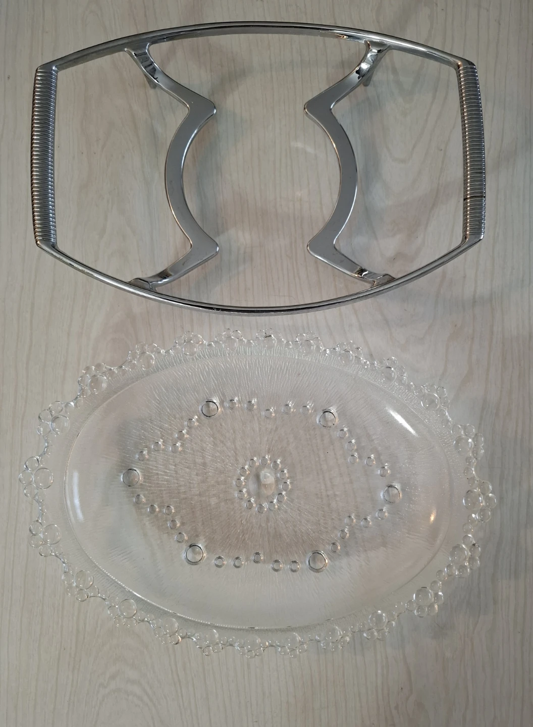Glass Oval Serving Platter with Silver Tone Handles - photo 3