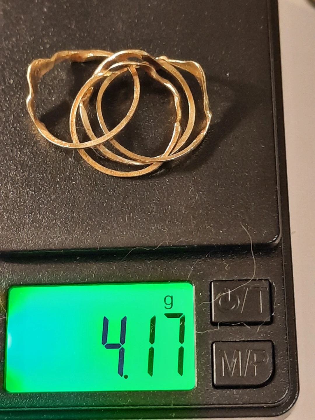 14kt Gold Wavy Stackable Ring - Size 7.5 - photo 4